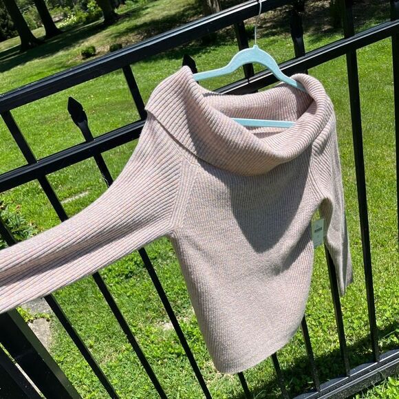 Anthropologie Shimmer Off the Shoulder Cashmere Sweater NWT - Picture 4 of 8